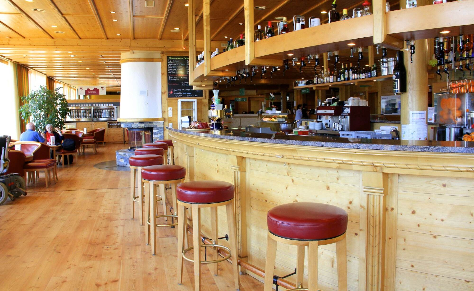 Hotel Les Bains D'אוברונאז מראה חיצוני תמונה